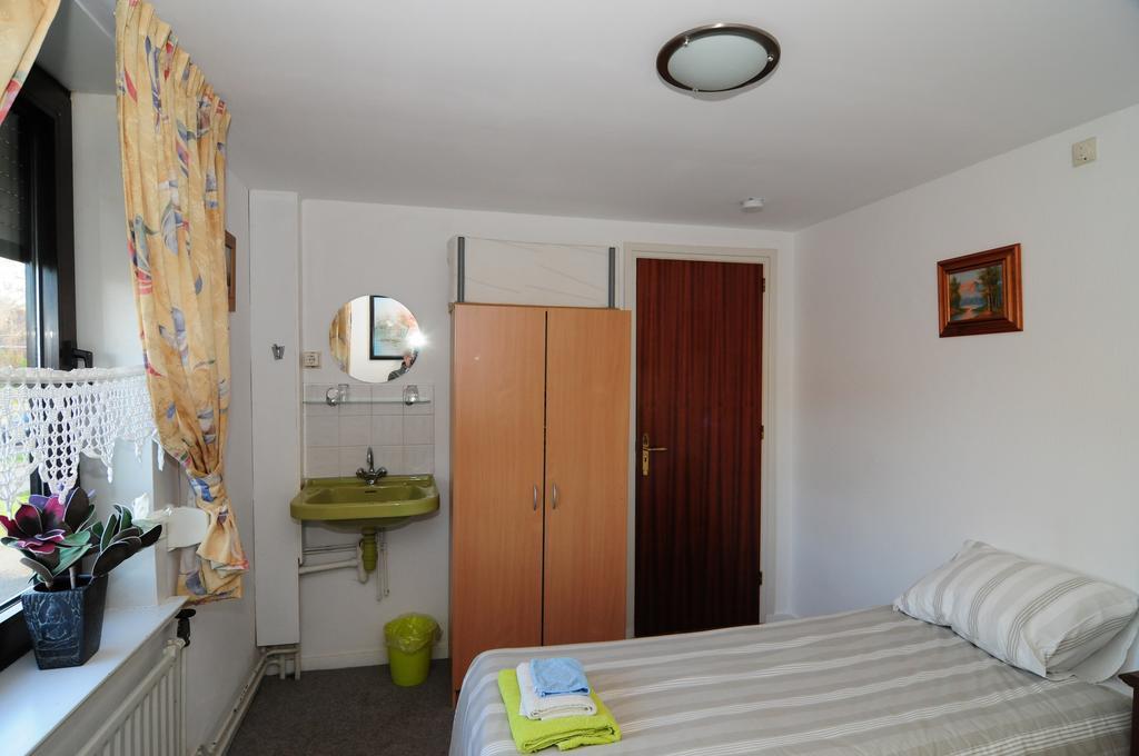 B&B Pincky Brunssum Szoba fotó